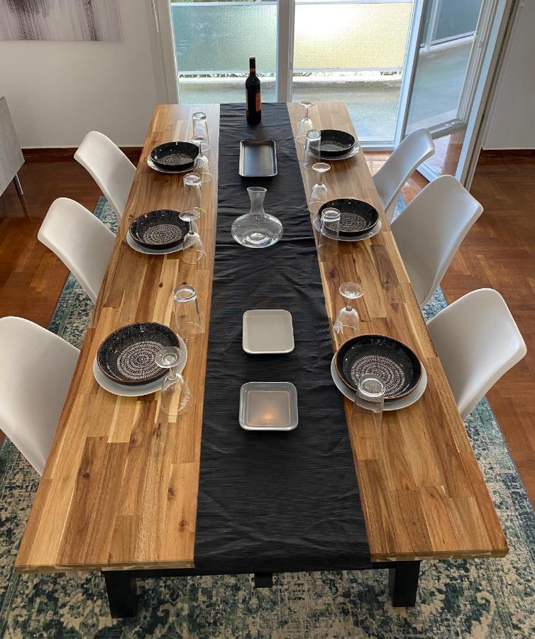 Galaxy Home Spacious & Renovated Apartment アテネ エクステリア 写真